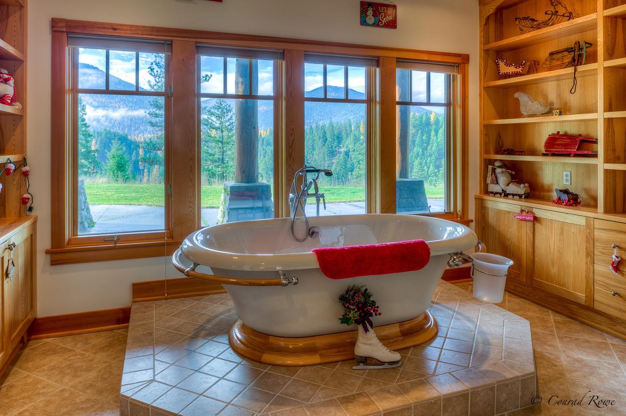 The Lodge At Trout Creek Bed And Breakfast Exterior foto